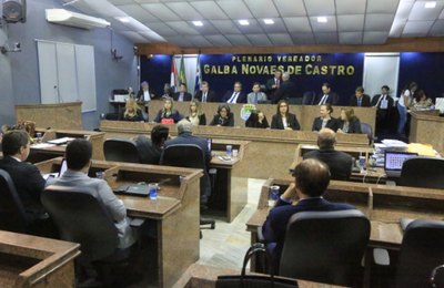 Vereadores de Maceió aprovam Orçamento para 2017 antes do recesso 