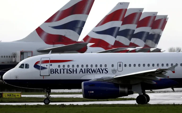 Tripulantes da British Airways são hospitalizados após consumirem balas de cannabis dadas por passageiro