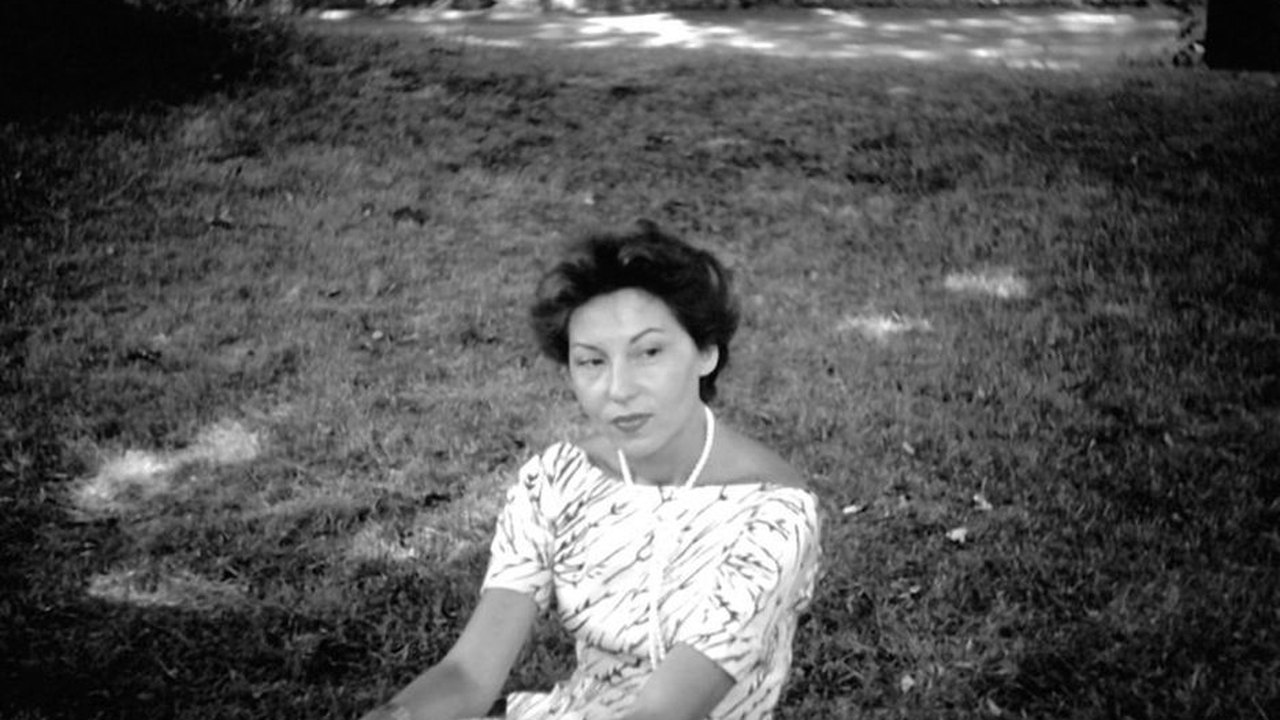 Aniversário de Clarice Lispector em SP terá bolo, encontro, peça e novos livros