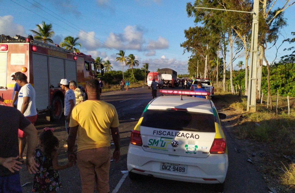 ACIDENTE RODOVIA BARRA / Foto: Alex Carvalho