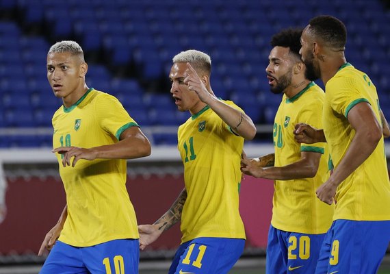 Brasil vence nos pênaltis, se vinga do México e busca bi olímpico em Yokohama