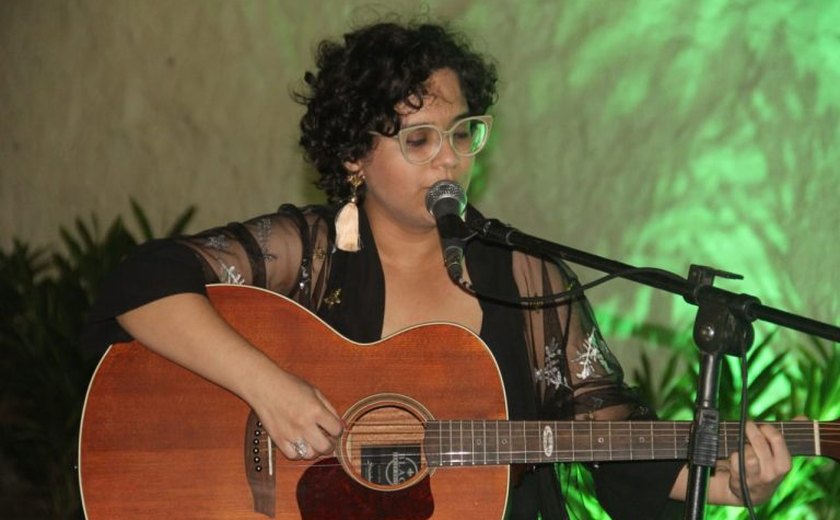 Mulheres do agreste abrem dezembro com arte, música e voz no memorial da mulher de Arapiraca