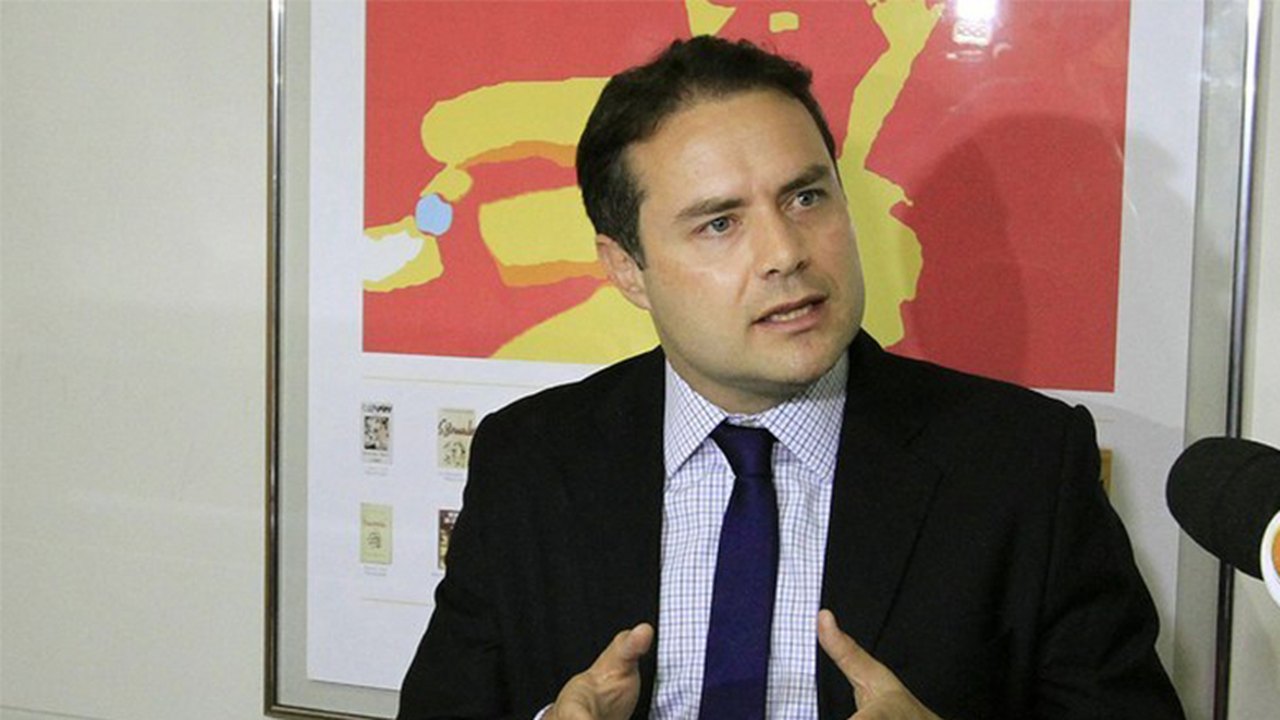 Governador Renan Filho vai a Brasília tratar sobre duplicação de rodovia