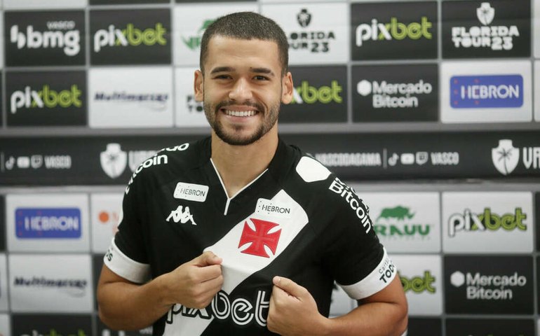 De Lucca assume camisa 5, elogia torcida e fala que tem tudo para ajudar o Vasco
