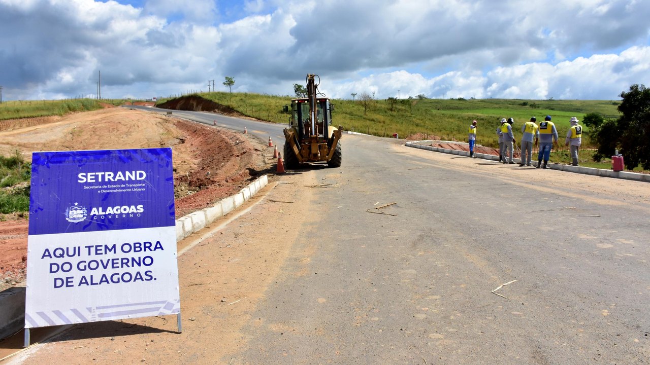 Com investimento de R$ 5,7 milhões, Programa Alagoas de Ponta a Ponta chega a Ibateguara