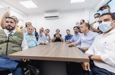 Prefeito JHC e ministro do Turismo visitam novo terminal de embarque do Porto de Maceió