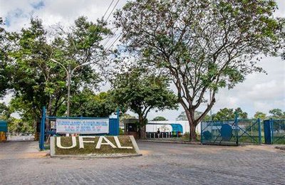 Painel detalha ascensão e queda nas verbas da Universidade Federal de Alagoas de 2000 a 2022