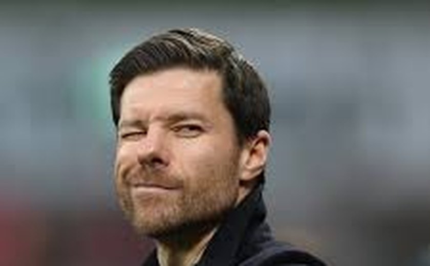 Xabi Alonso brilhou no Liverpool e volta a Anfield com o Leverkusen: 'Especial estar aqui'