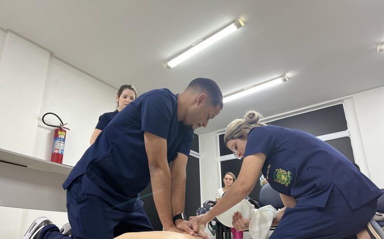 Equipe de Enfermagem do HGE recebe capacitação em reanimação cardiopulmonar