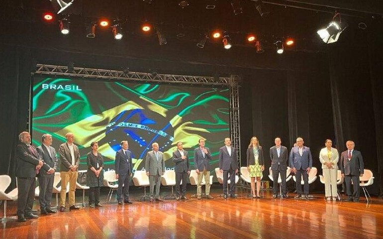 Segundo dia da XXX Cúpula de Mercocidades reúne autoridades de 12 países em Niterói