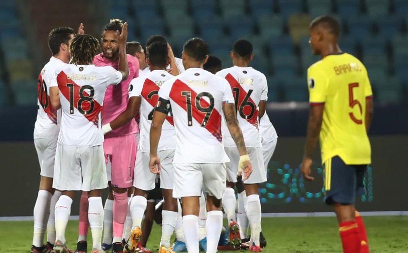 Em jogo com &#8216;brasileiros&#8217;, Peru supera Colômbia na Copa América e quebra jejum