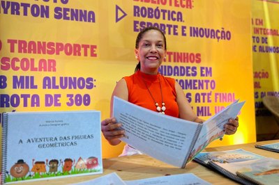 Estande da Semed atrai público com atividades diversificadas