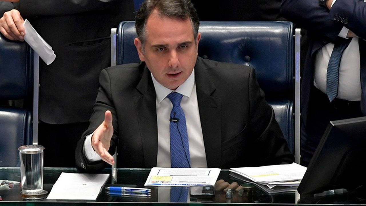 Pacheco destaca desempenho da UFMG e aponta educação como prioridade