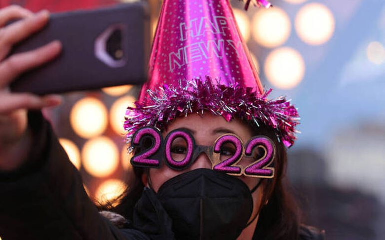 Confira as decorações de réveillon em cidades ao redor do mundo