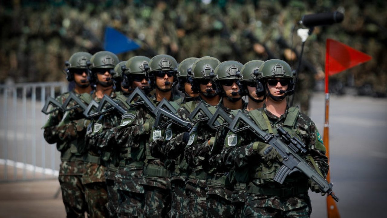 🪖 Capacidade militar do país depende de recursos orçamentários, diz especialista