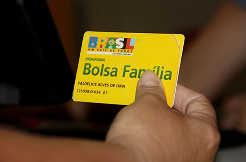Bolsa Família: Prazo para buscar frequência escolar termina amanhã