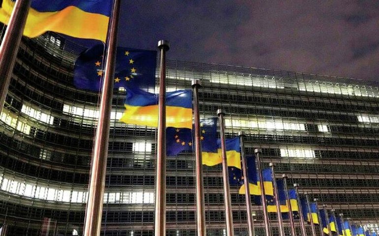 Elites ucranianas preparam fuga diante de possível colapso do governo em Kiev