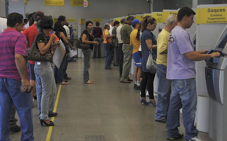 Veja como checar dados oficiais sobre a saúde financeira do seu banco