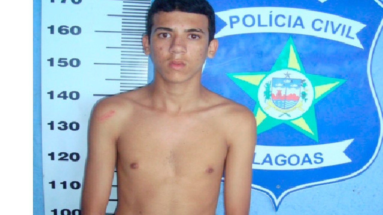 Jovem é indiciado por assalto a ônibus