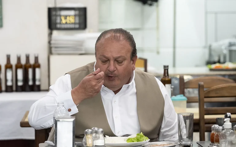 Erick Jacquin ajuda restaurante paulistano que sofre com relação familiar conflituosa no próximo  “Pesadelo na Cozinha”