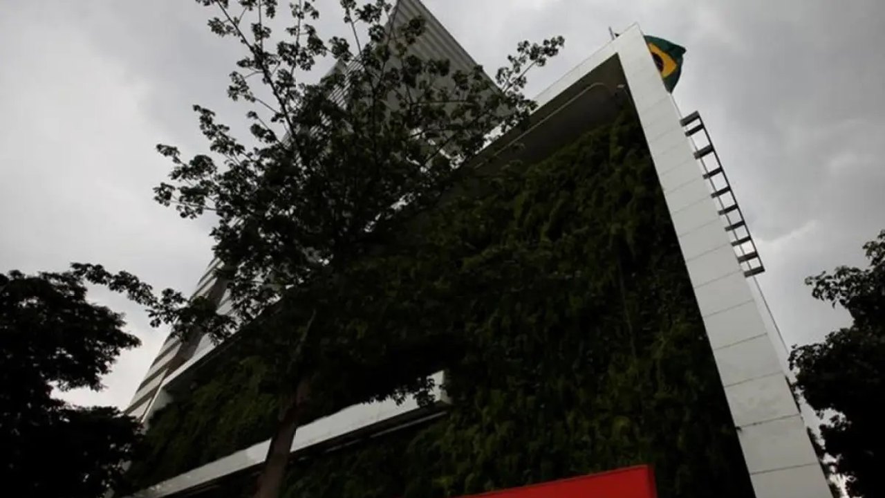 Cade assina acordos de R$ 454,9 milhões com construtoras investigadas na Lava Jato