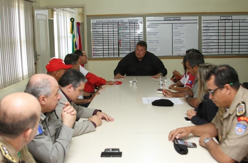 Segurança Pública recebe rodoviários de Maceió e reunião da fim à greve