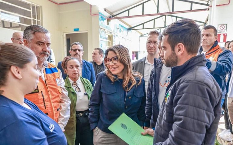 Janja amplia protagonismo em agenda sem Lula na região de enchentes no RS, mas se esquiva da imprensa