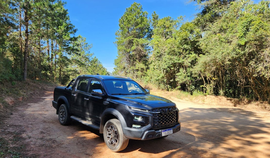 JAC Hunter 2026 tem desempenho equilibrado na cidade, estrada e off road