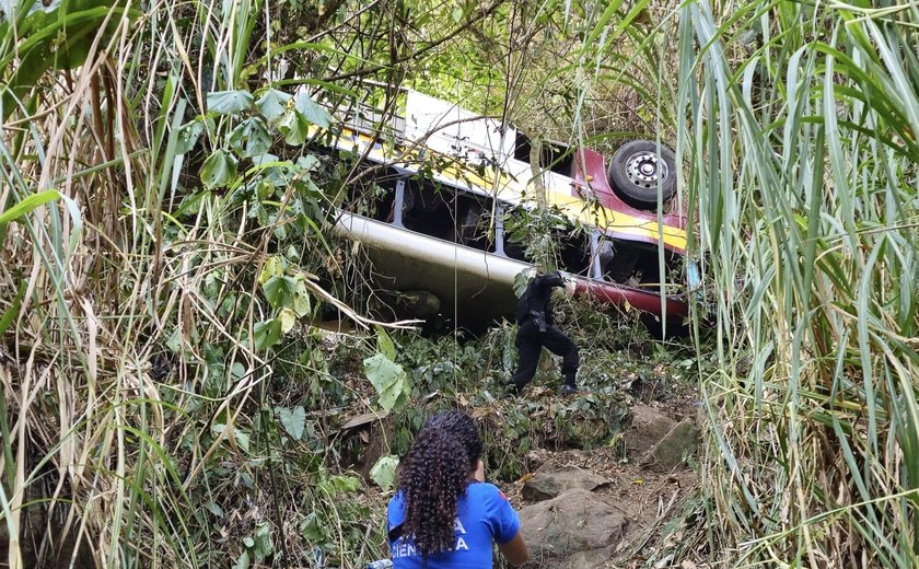 Serra da Barriga: Polícia Científica confirma impossibilidade de nova perícia em ônibus devido à instabilidade do local