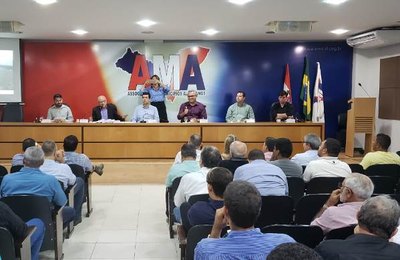Cinco municípios recebem Plano de Saneamento Básico na AMA