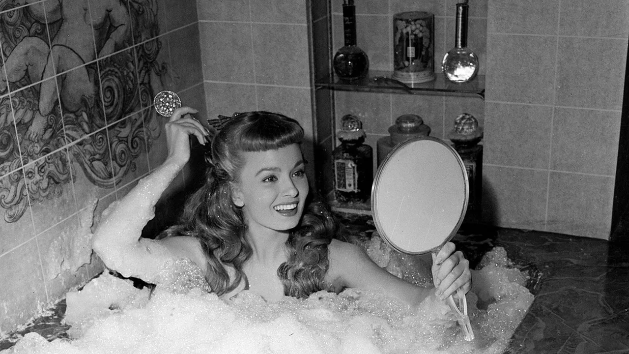 Ann Blyth, estrela teen de 'Mildred Pierce', morre aos 98 anos