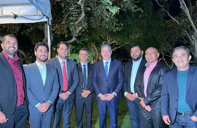 Prefeito e vereadores de Santana do Mundaú participaram da Marcha em defesa dos municípios em Brasília  