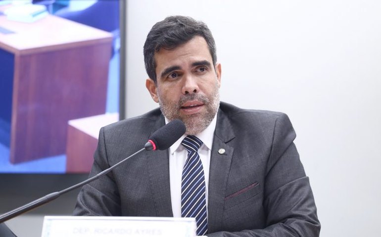 Comissão aprova projeto que prevê laudo técnico obrigatório para prédios