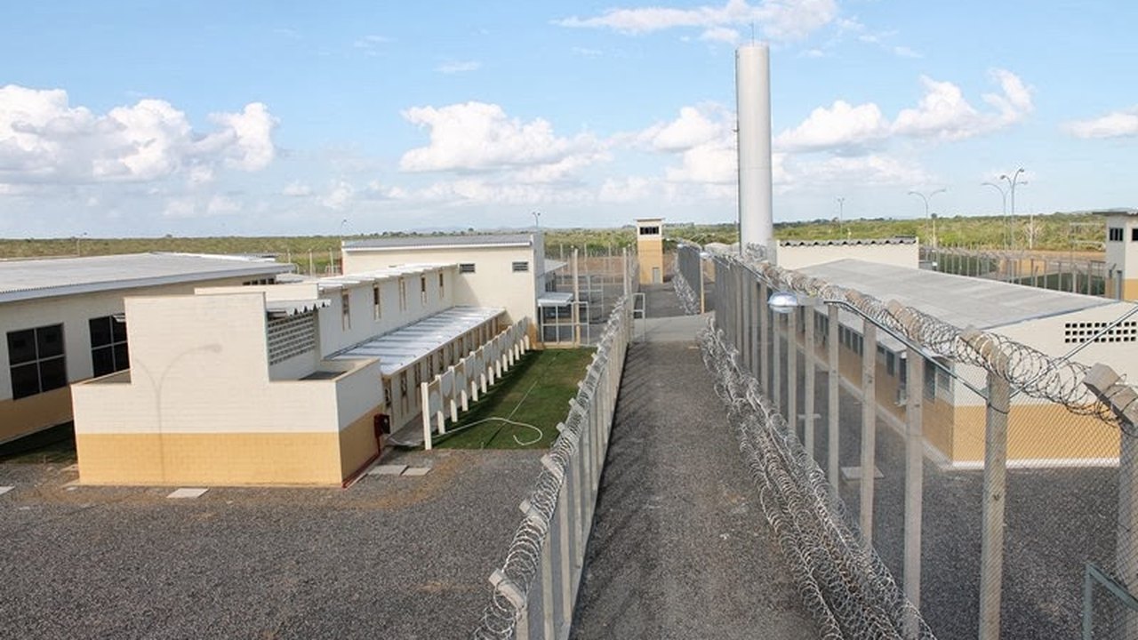 Operação realiza transferência de detentos para o presídio do Agreste