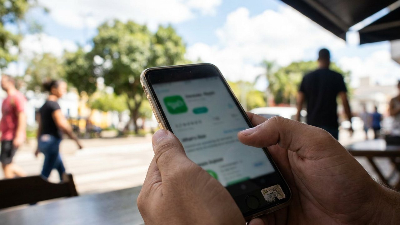 WhatsApp Plus entra em fase de testes no Brasil