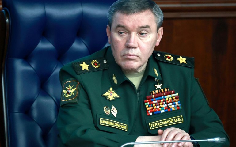 Exército russo avança em todas as direções, afirma chefe do Estado-Maior