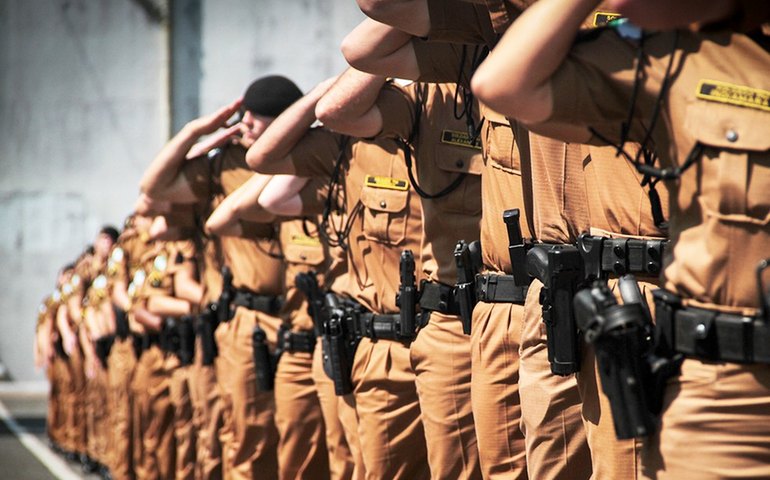 Policiais grevistas têm primeira derrota na Justiça de Minas Gerais