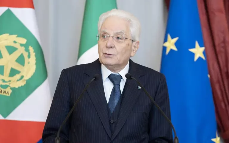 Mattarella renova apoio da Itália a Zelensky