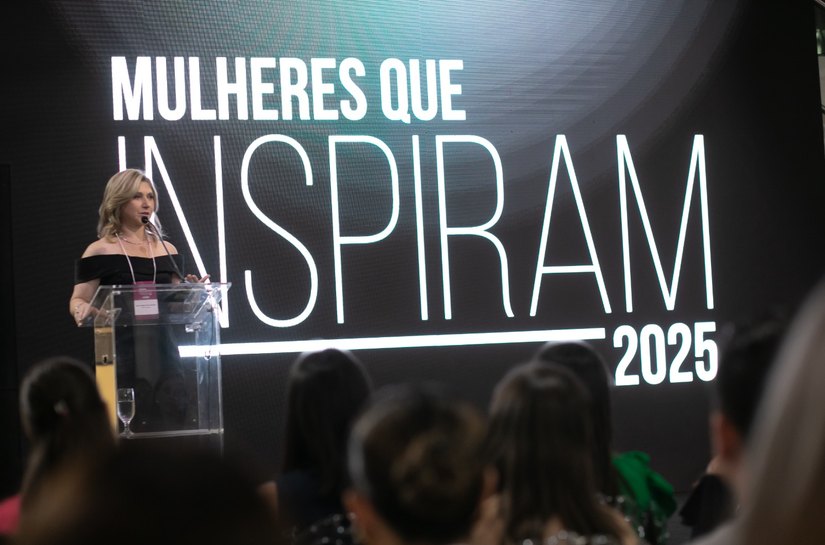 Analice Nicolau lidera abertura da 6ª edição do “Mulheres que Inspiram” em Blumenau (SC)