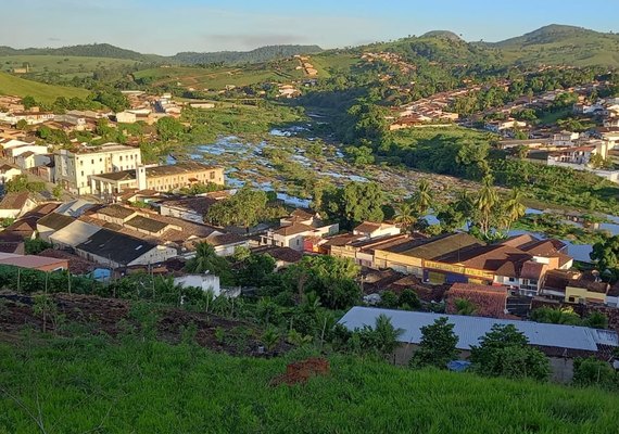 Viçosa implanta Piso Nacional do Magistério e concede reajuste a servidores da Educação