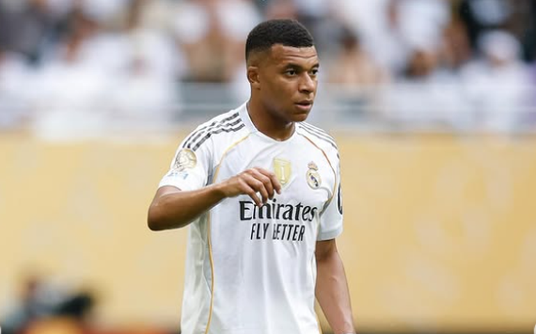 Real Madrid goleia o frágil Kairat na Champions com hat-trick de Mbappé e se redime de surra