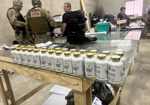 Polícia Civil deflagra operação 'Farmácia do Crime' e prende suspeito em fábrica clandestina