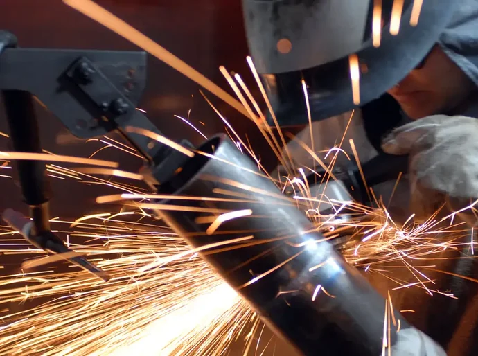 CNI: faturamento da indústria fica estagnado em 2025