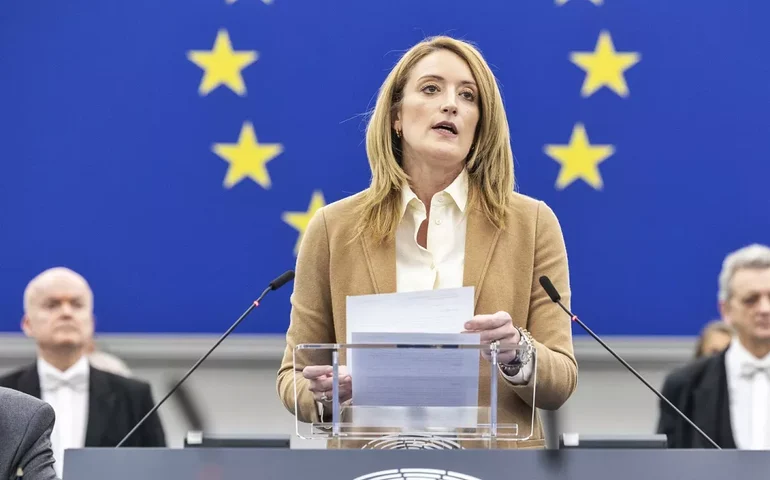 Parlamento Europeu reelege presidente conservadora, com avanço da ultradireita como pano de fundo