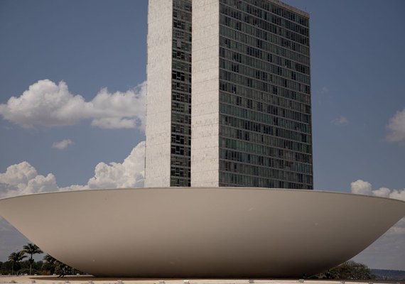 PEC que limita decisões do Supremo começa a tramitar na Câmara