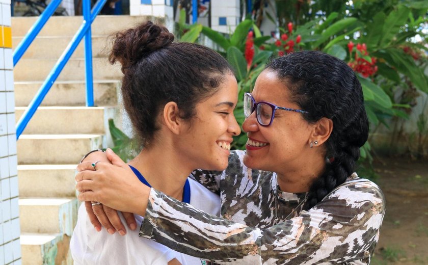 Mães servidoras contam porque confiam a educação de seus filhos à rede estadual