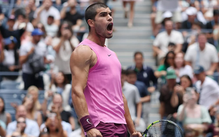 Alcaraz prevê Sinner 'mais forte' após perda do 1º lugar e quer estar em 'prateleira' de lendas