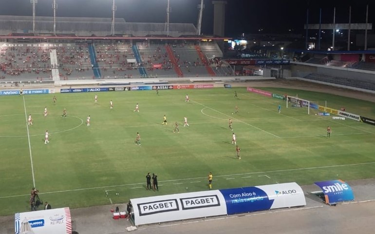 CSE arranca empate com CRB no clássico alagoano no Rei Pelé