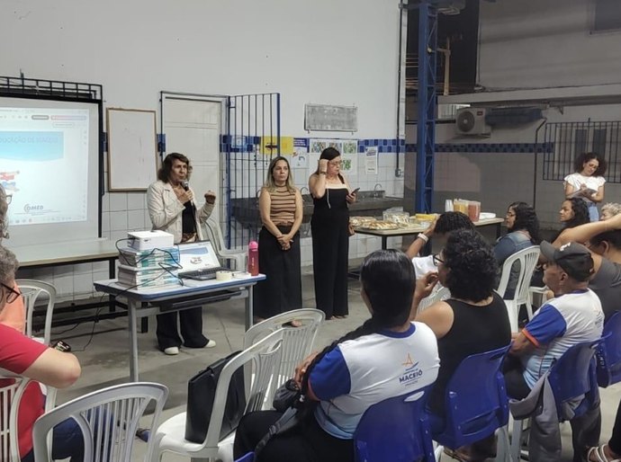 Semed realiza assembleias para eleição de pais e alunos no Conselho Municipal de Educação