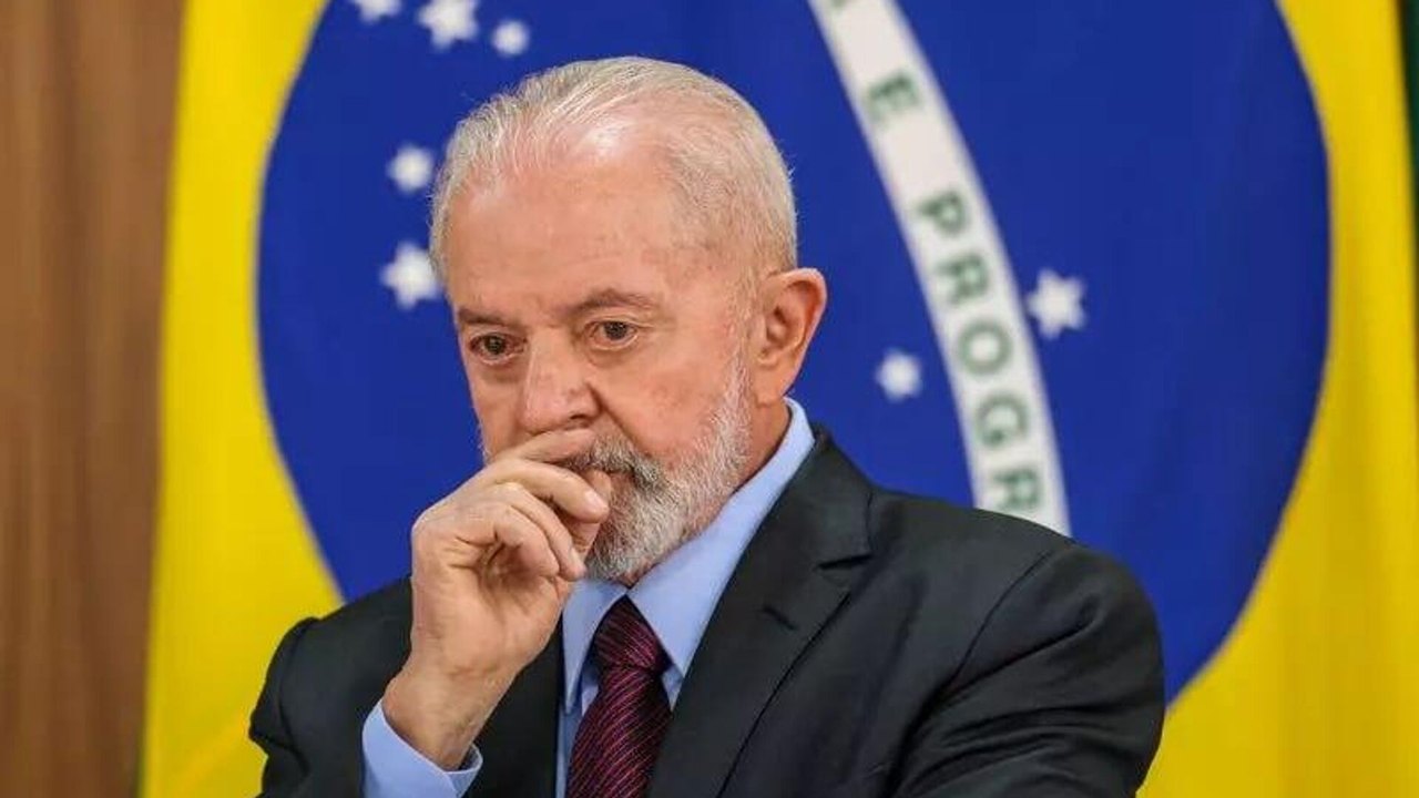 Bolsonaro, Michelle e Tarcísio superam Lula em pesquisa sobre 2º turno
